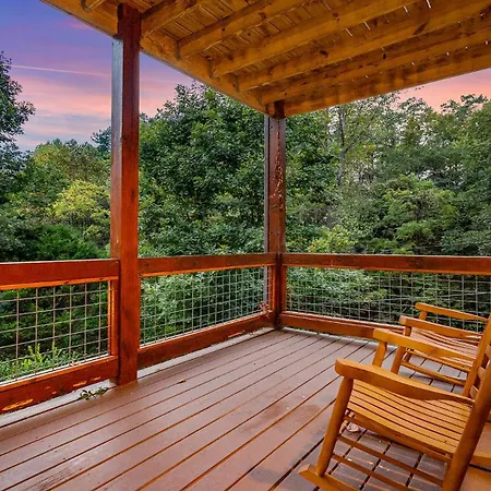 Applewood Manor Villa